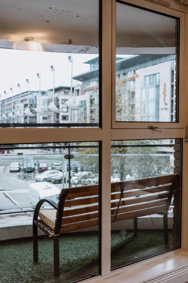 Smithfield Square Nest Entire Apt Dublin Bagian luar foto