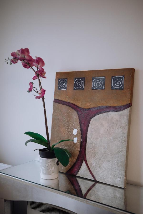 Smithfield Square Nest Entire Apt Dublin Bagian luar foto